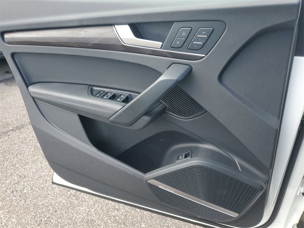 Used 2020 Audi Q5 Prestige image 19