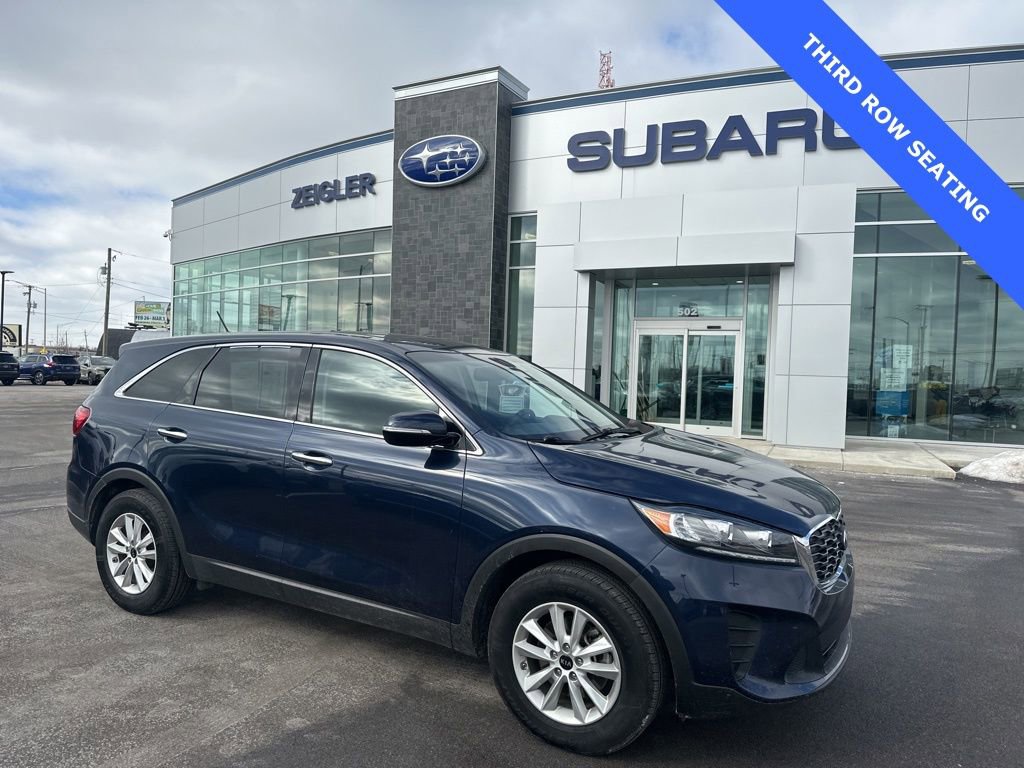 Used 2019 Kia Sorento LX image 1