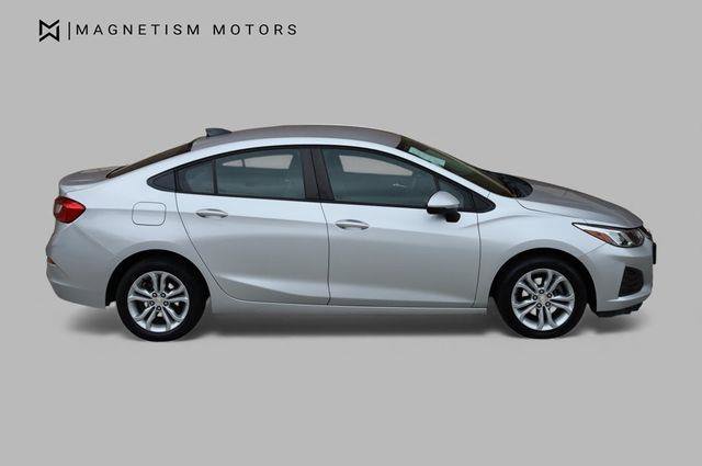 Used 2019 Chevrolet Cruze LS w/ LS Convenience Package image 3