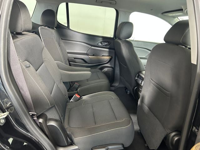 Used 2023 GMC Acadia SLE FWD image 28