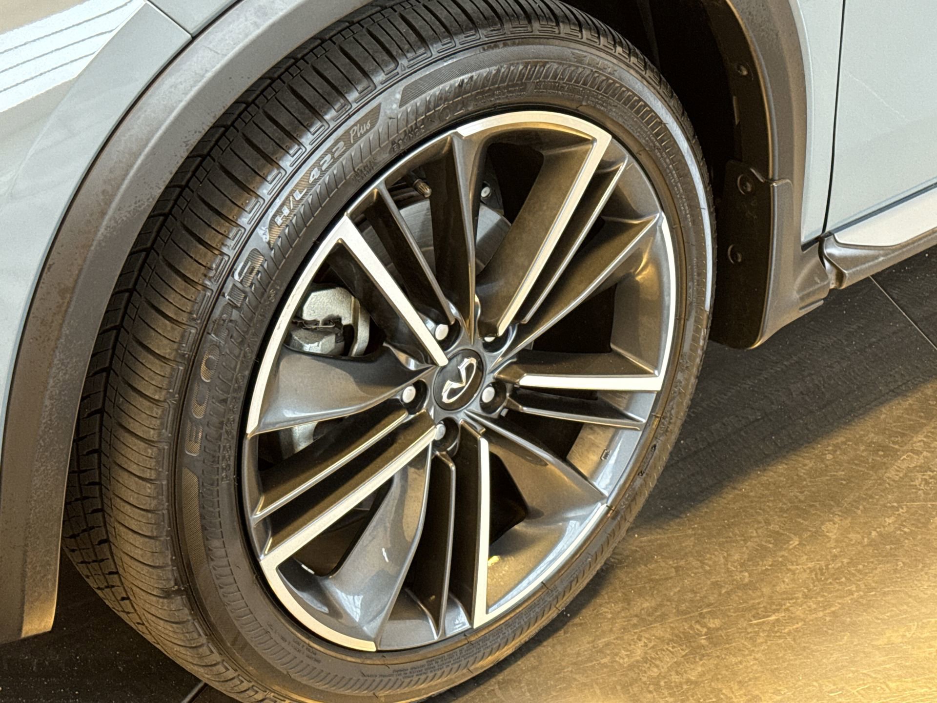 Certified 2025 INFINITI QX55 Essential AWD/4WD image 10
