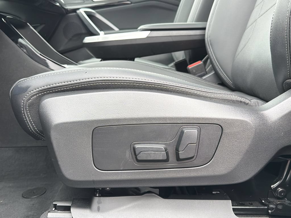 Used 2025 BMW X1 xDrive28i AWD/4WD image 22