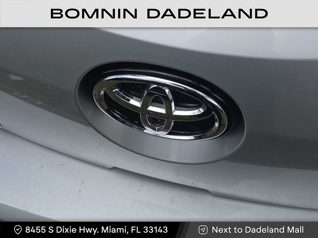 Used 2022 Toyota Corolla SE image 5