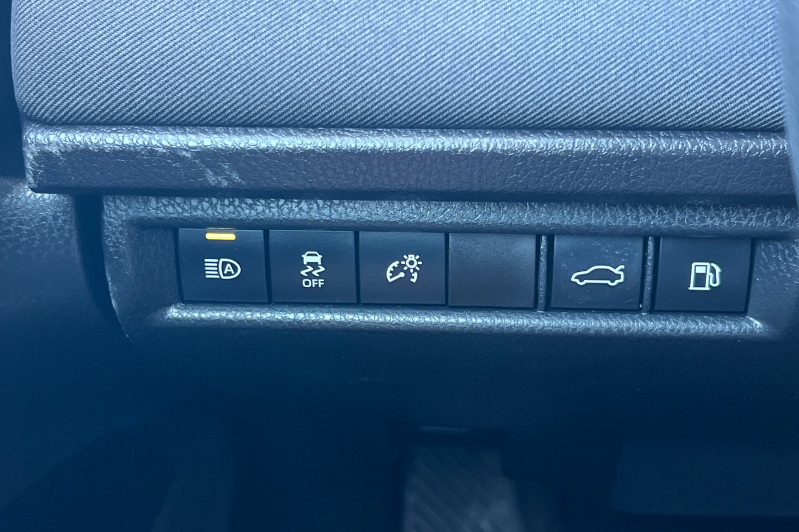 Used 2026 Toyota Camry LE FWD image 30