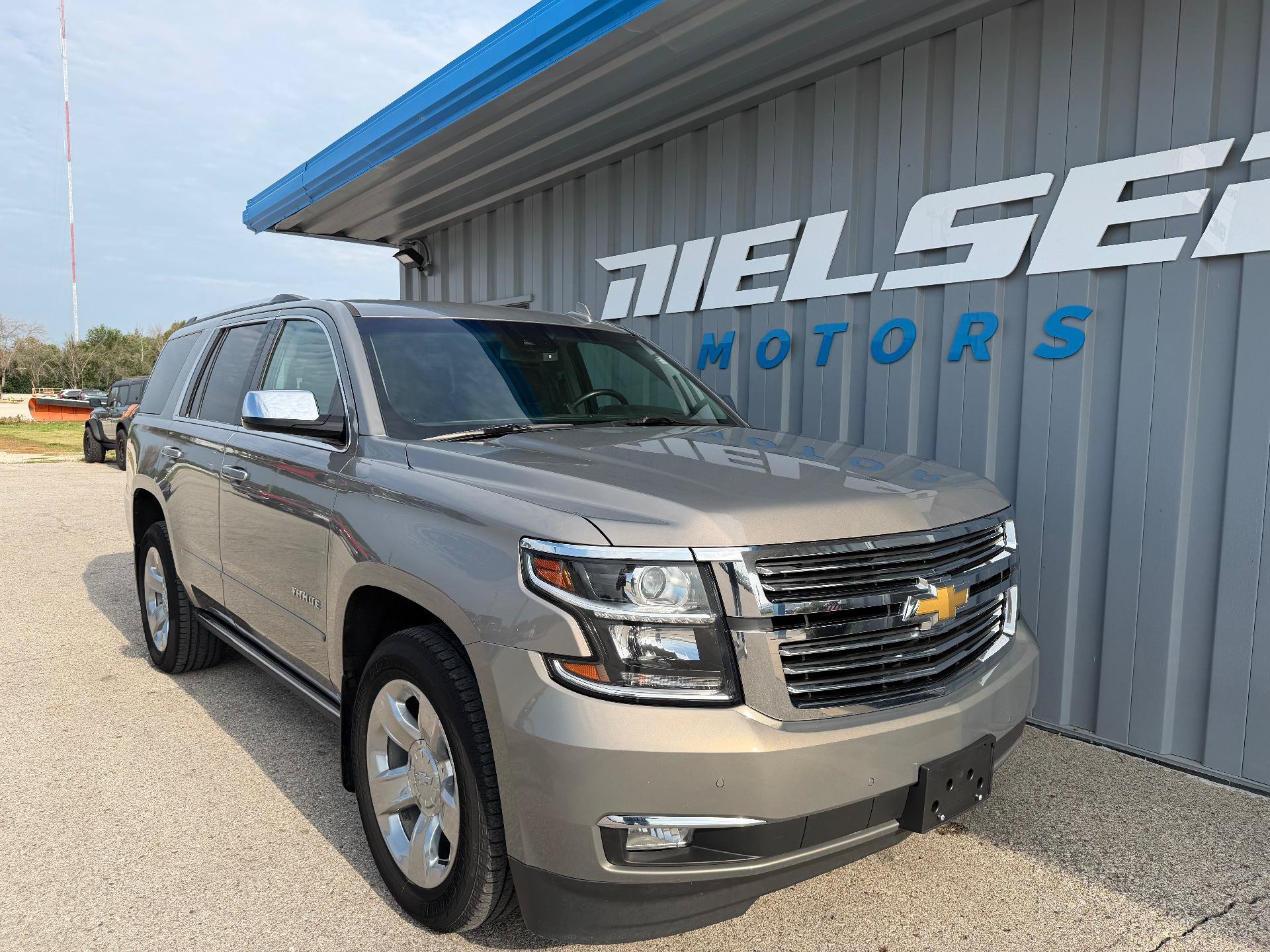 Used 2019 Chevrolet Tahoe Premier AWD/4WD image 4