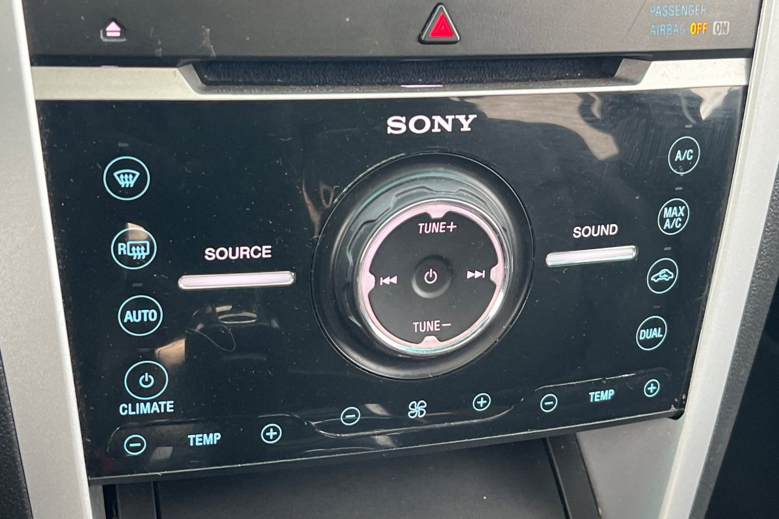 Used 2013 Ford Explorer Sport w/ Class III Trailer Tow Pkg image 19