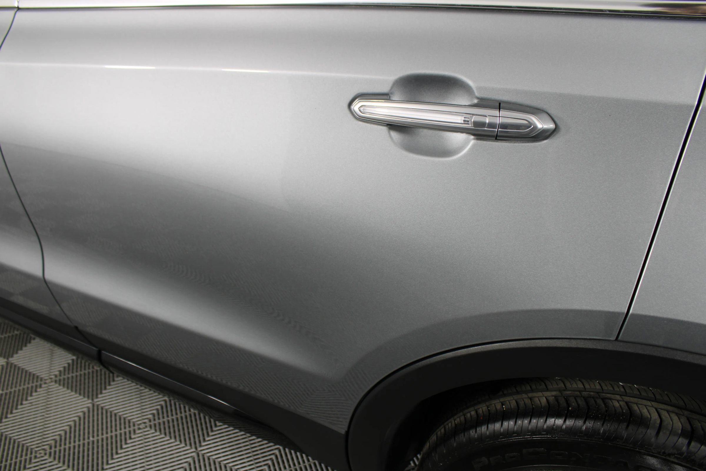 Used 2024 Cadillac XT4 Premium Luxury image 30