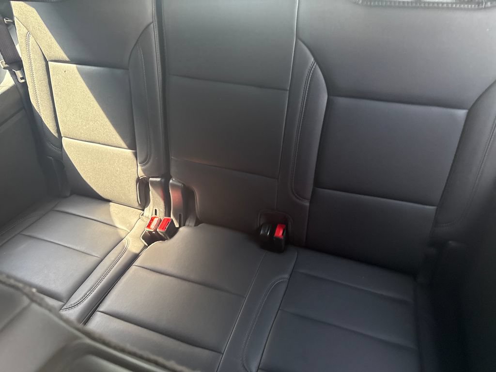 Used 2025 Chevrolet Tahoe Z71 AWD/4WD image 41