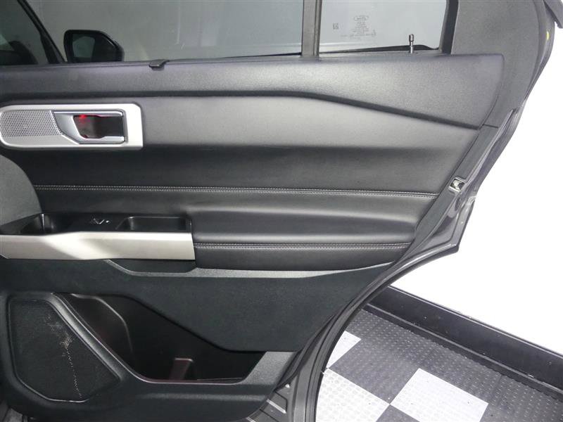Used 2023 Ford Explorer Limited RWD image 23