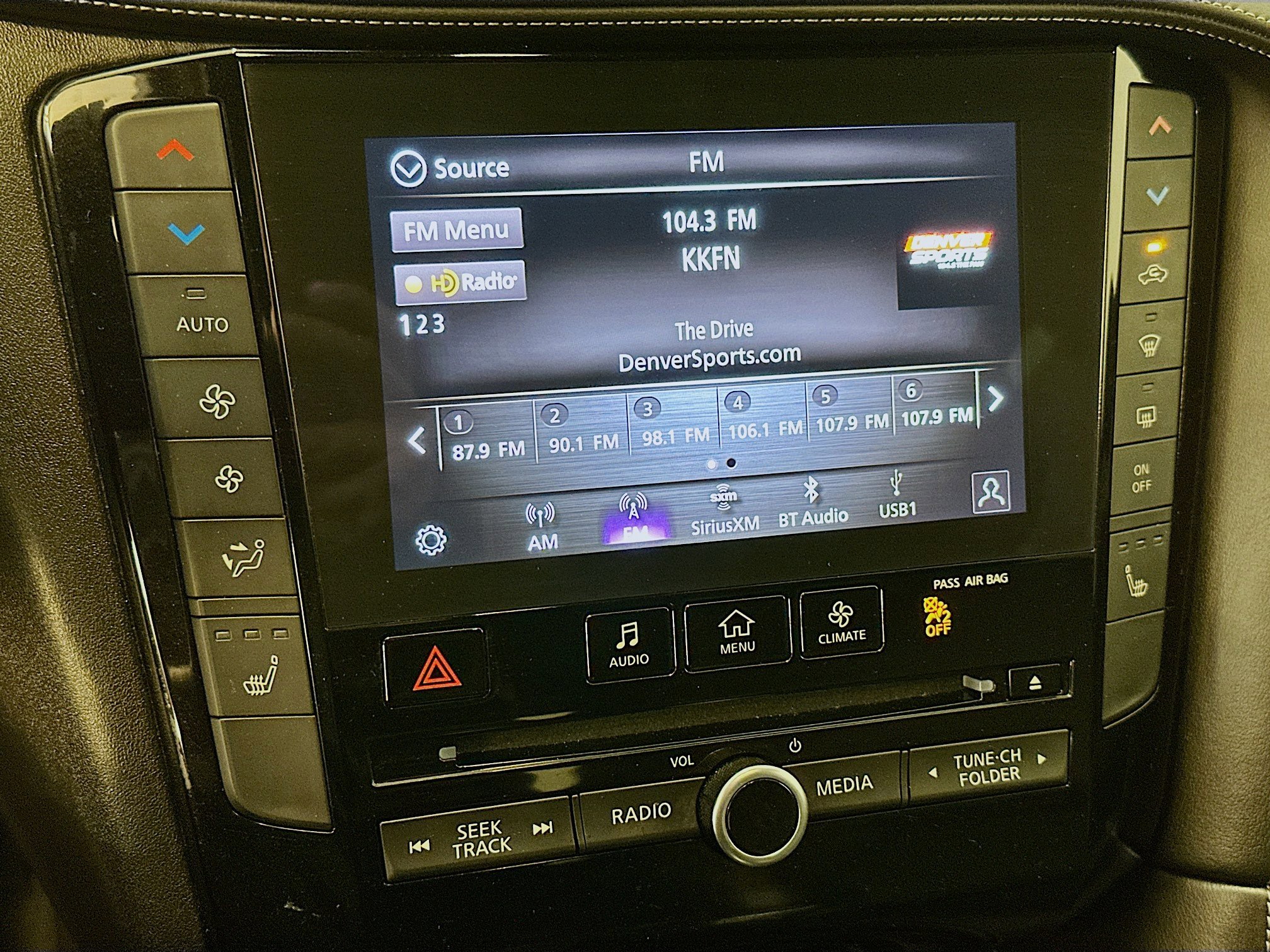 Used 2023 INFINITI QX55 Luxe w/ Cargo Package image 21