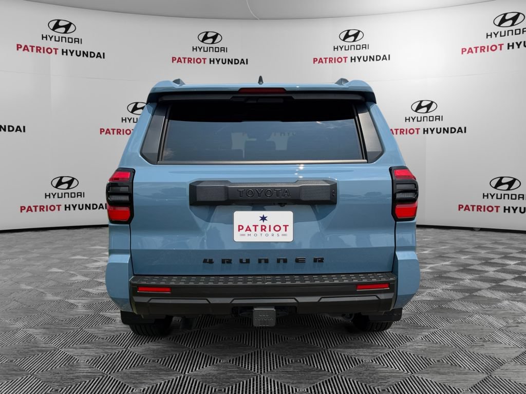 Used 2025 Toyota 4Runner SR5 RWD image 4