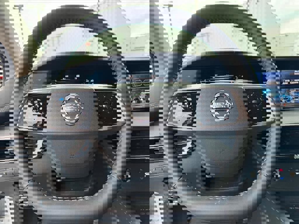 Used 2025 Nissan Murano SV image 20