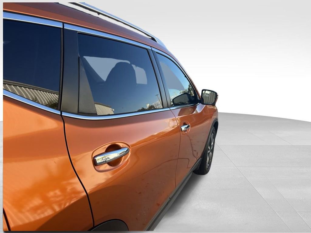 Used 2020 Nissan Rogue SV w/ Sun & Sound Touring Package image 33