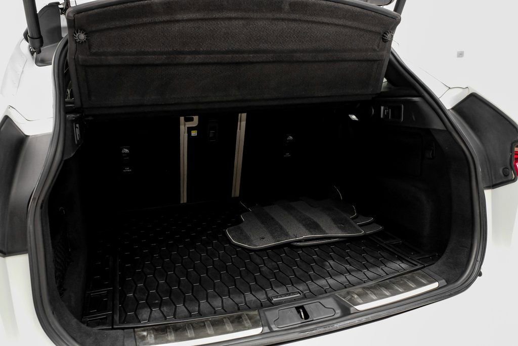 Used 2023 Jaguar F-PACE SVR image 44