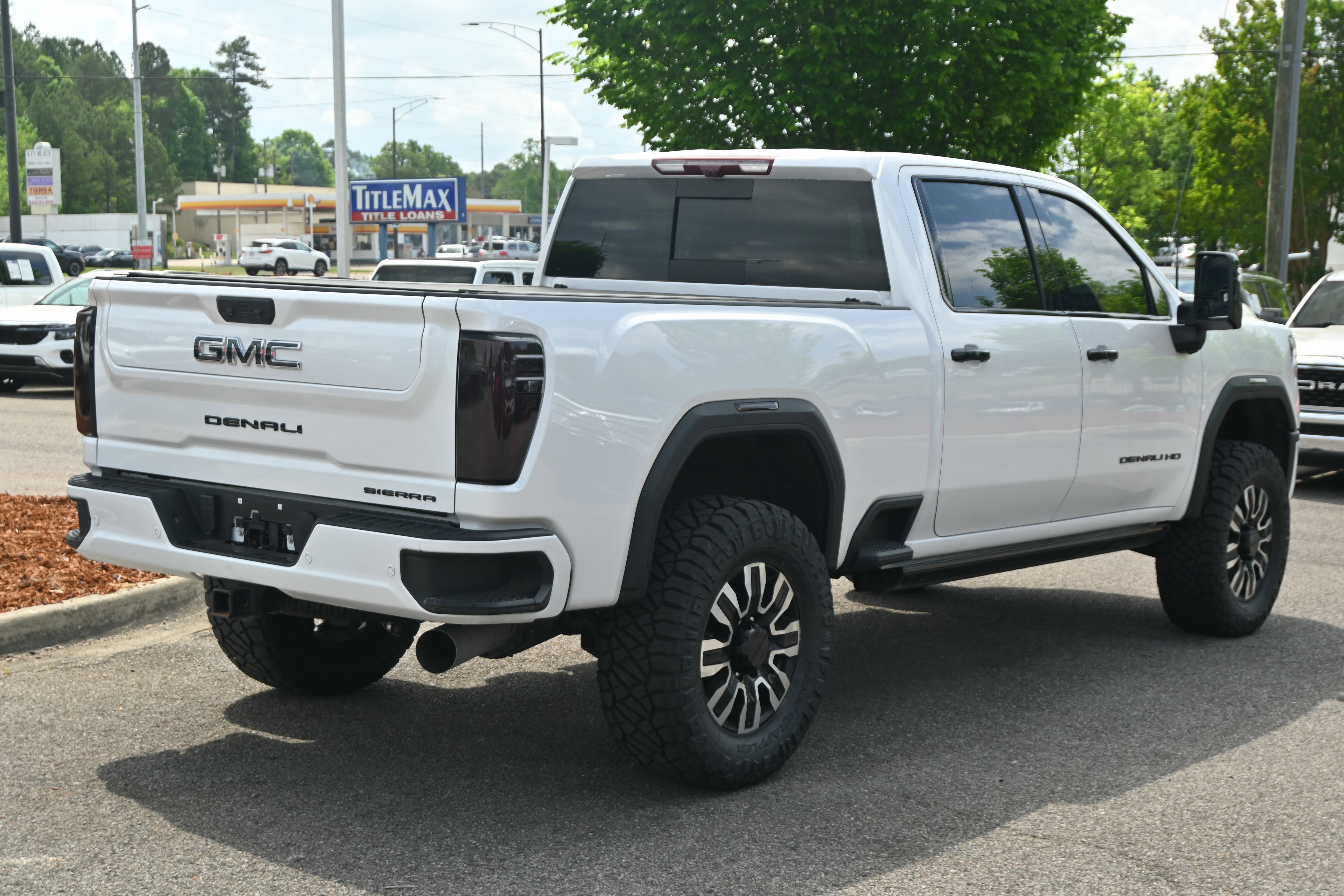Used 2025 GMC Sierra 2500 Denali Ultimate image 15