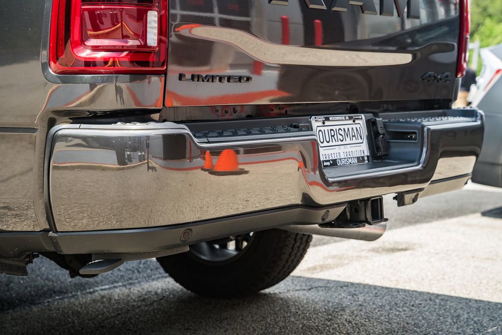 New 2026 RAM 2500 Limited AWD/4WD image 10