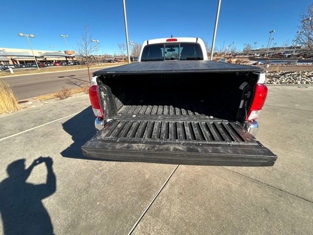 Used 2017 Toyota Tacoma SR5 image 25