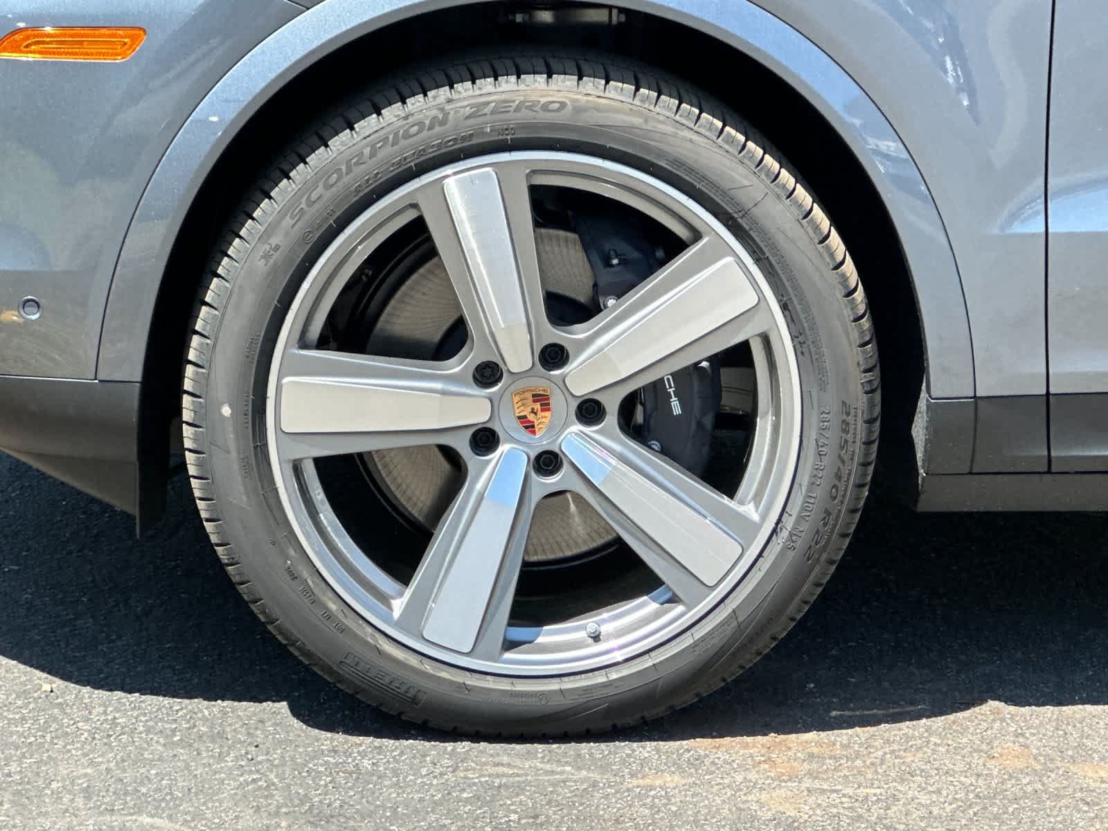 New 2026 Porsche Cayenne AWD/4WD image 32