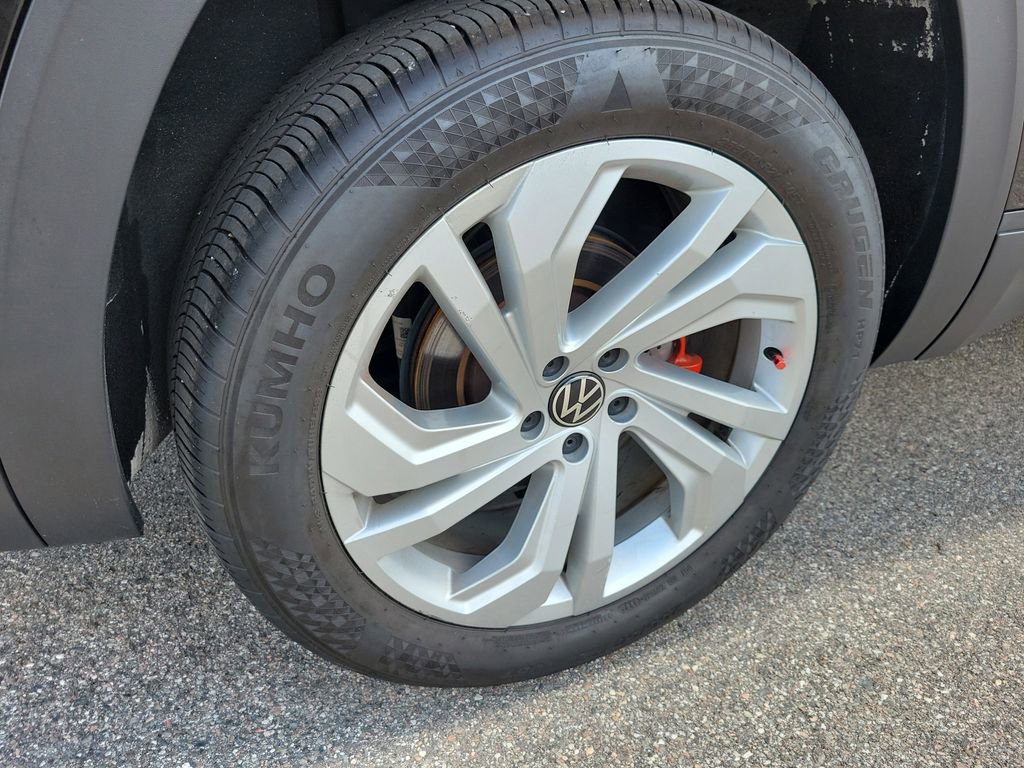 Used 2021 Volkswagen Atlas SE w/ Towing Package FWD image 6