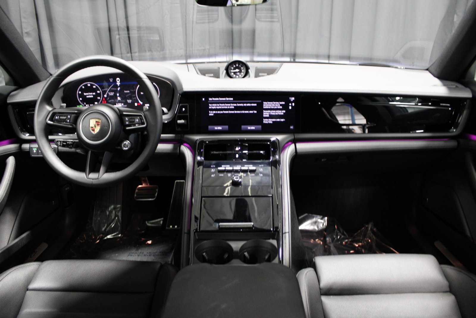 Certified 2025 Porsche Panamera 4 image 23