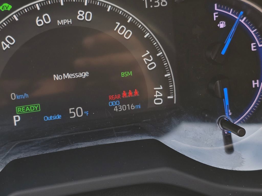 Used 2023 Toyota RAV4 LE image 27