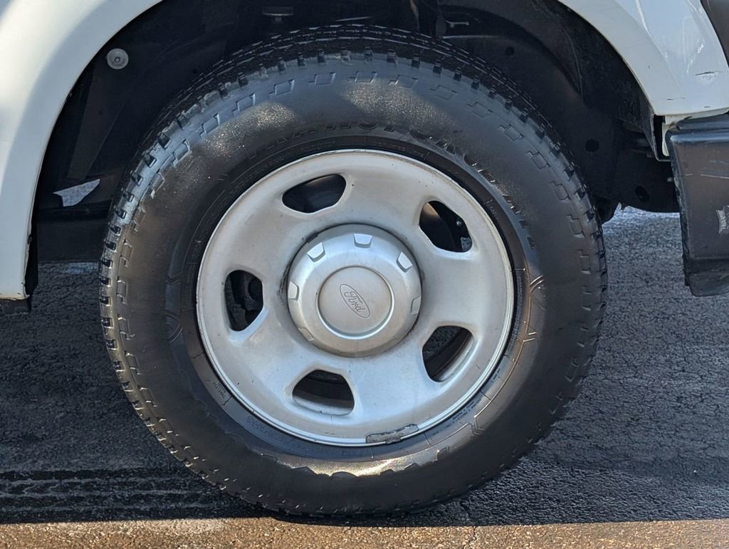 Used 2009 Ford F350 XL image 15