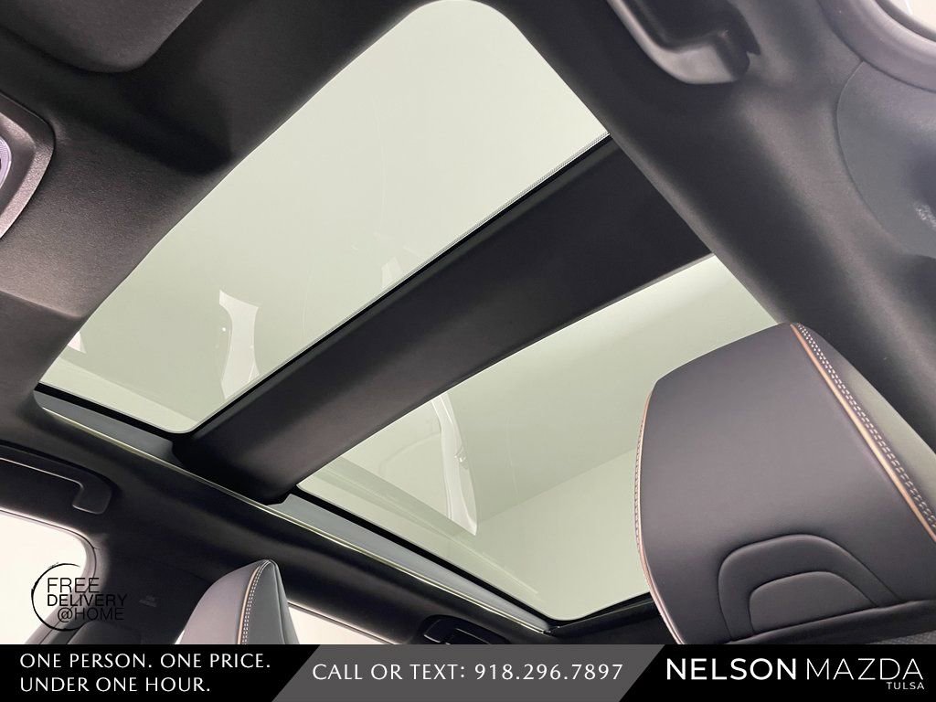 Used 2025 Toyota Crown Signia w/ Advanced Technology Package image 23