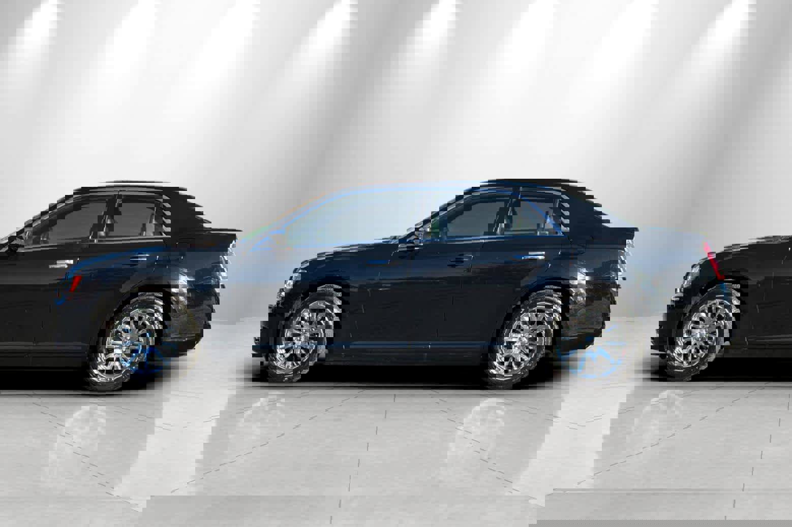 Used 2014 Chrysler 300 C image 5