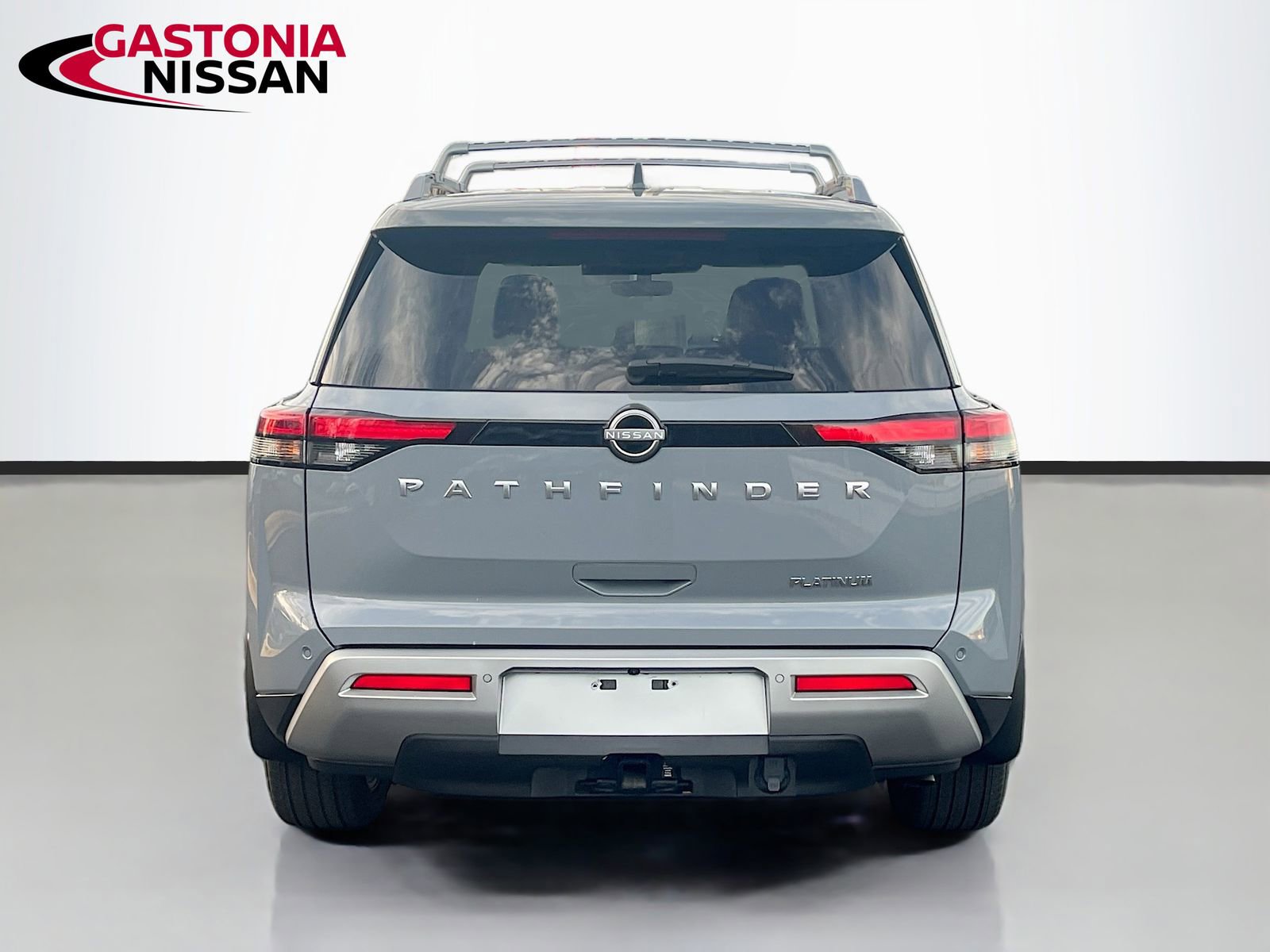 Used 2024 Nissan Pathfinder Platinum w/ Cargo Package image 7