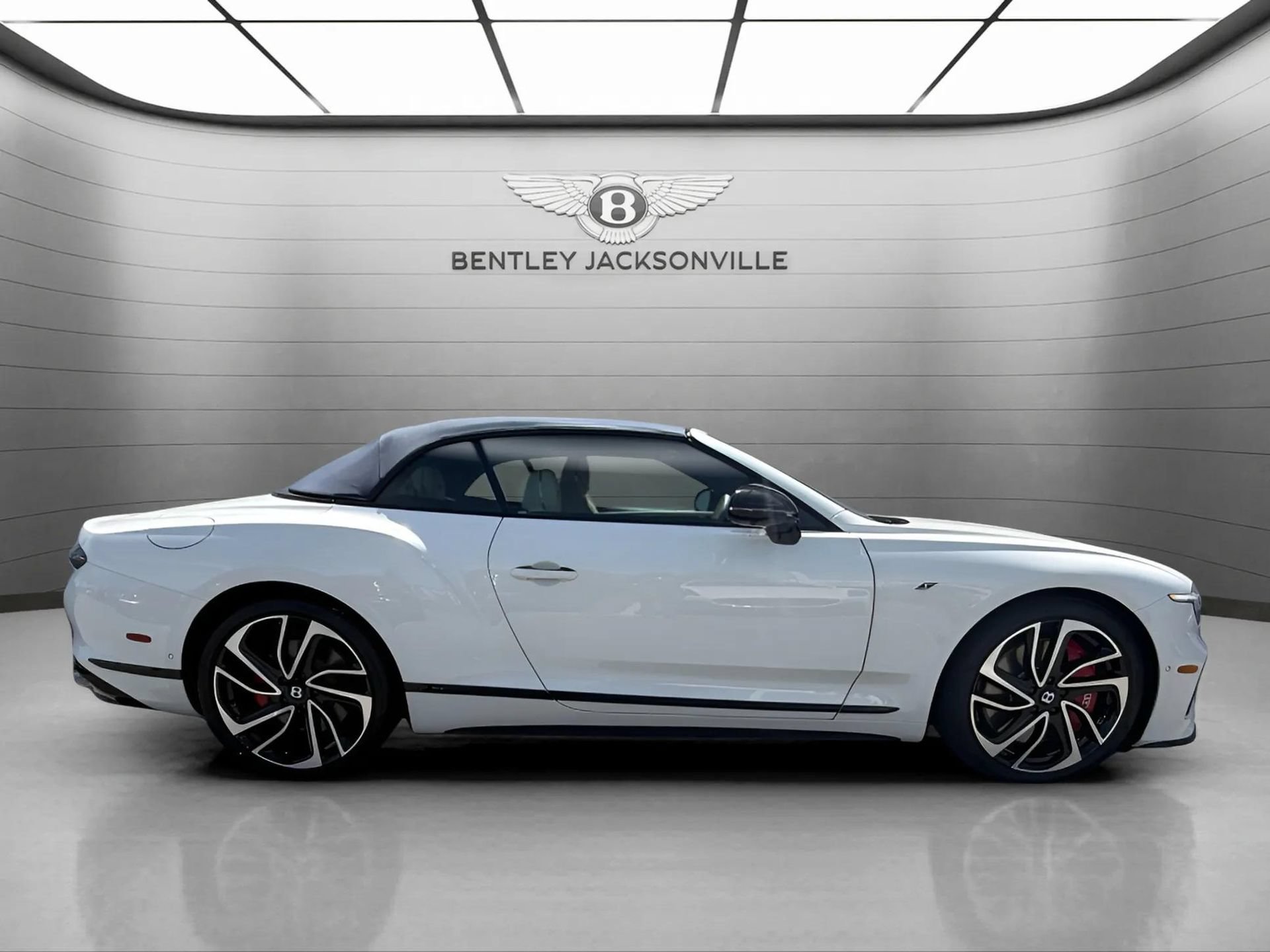 New 2026 Bentley Continental GTC AWD/4WD image 5