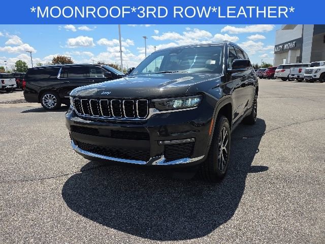 Used 2023 Jeep Grand Cherokee L Limited AWD/4WD image 7