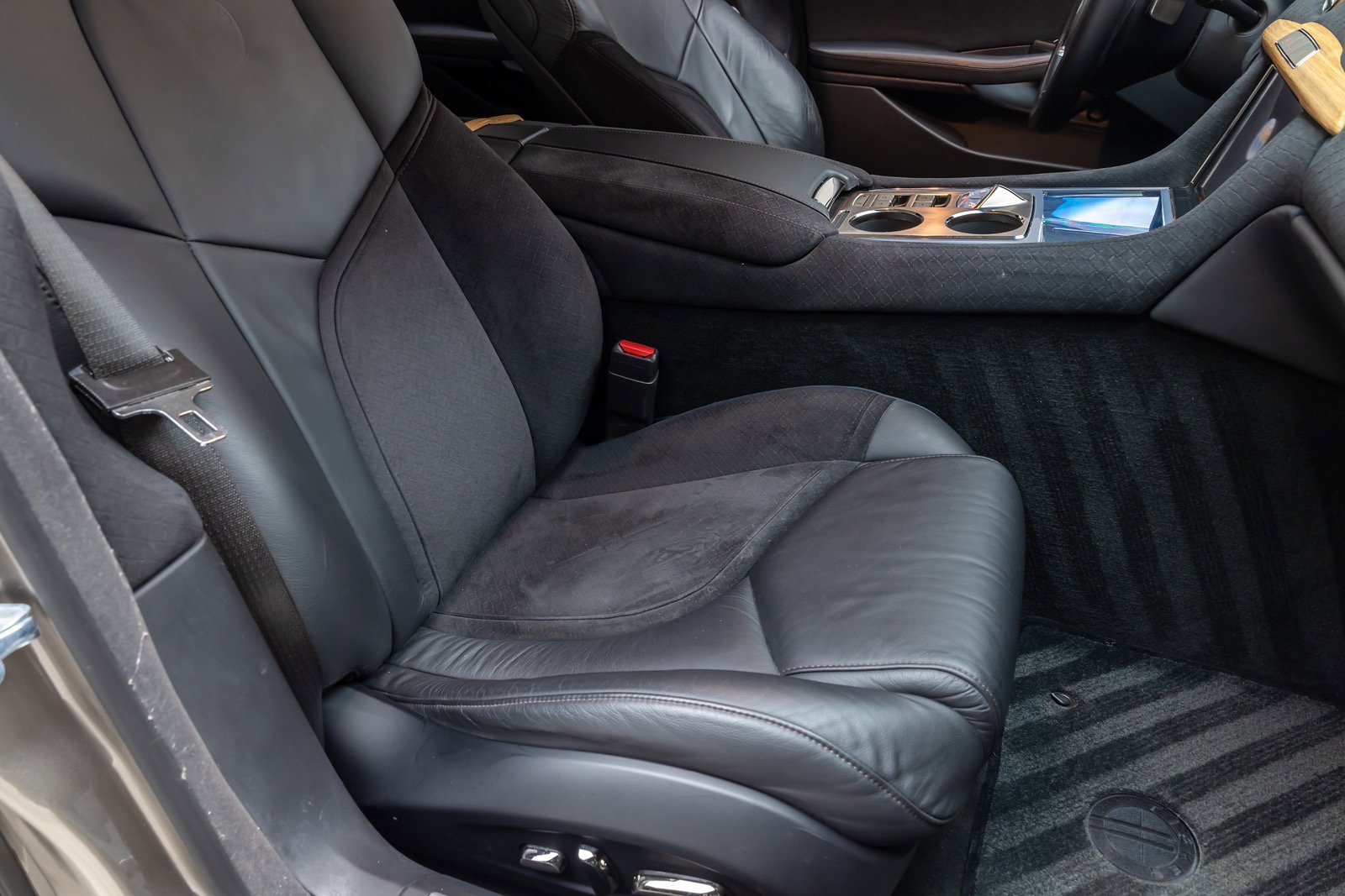 Used 2012 Fisker Karma EcoSport image 23