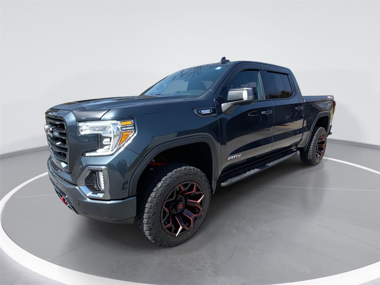 Used 2021 GMC Sierra 1500 AT4 w/ Technology Package AWD/4WD image 1