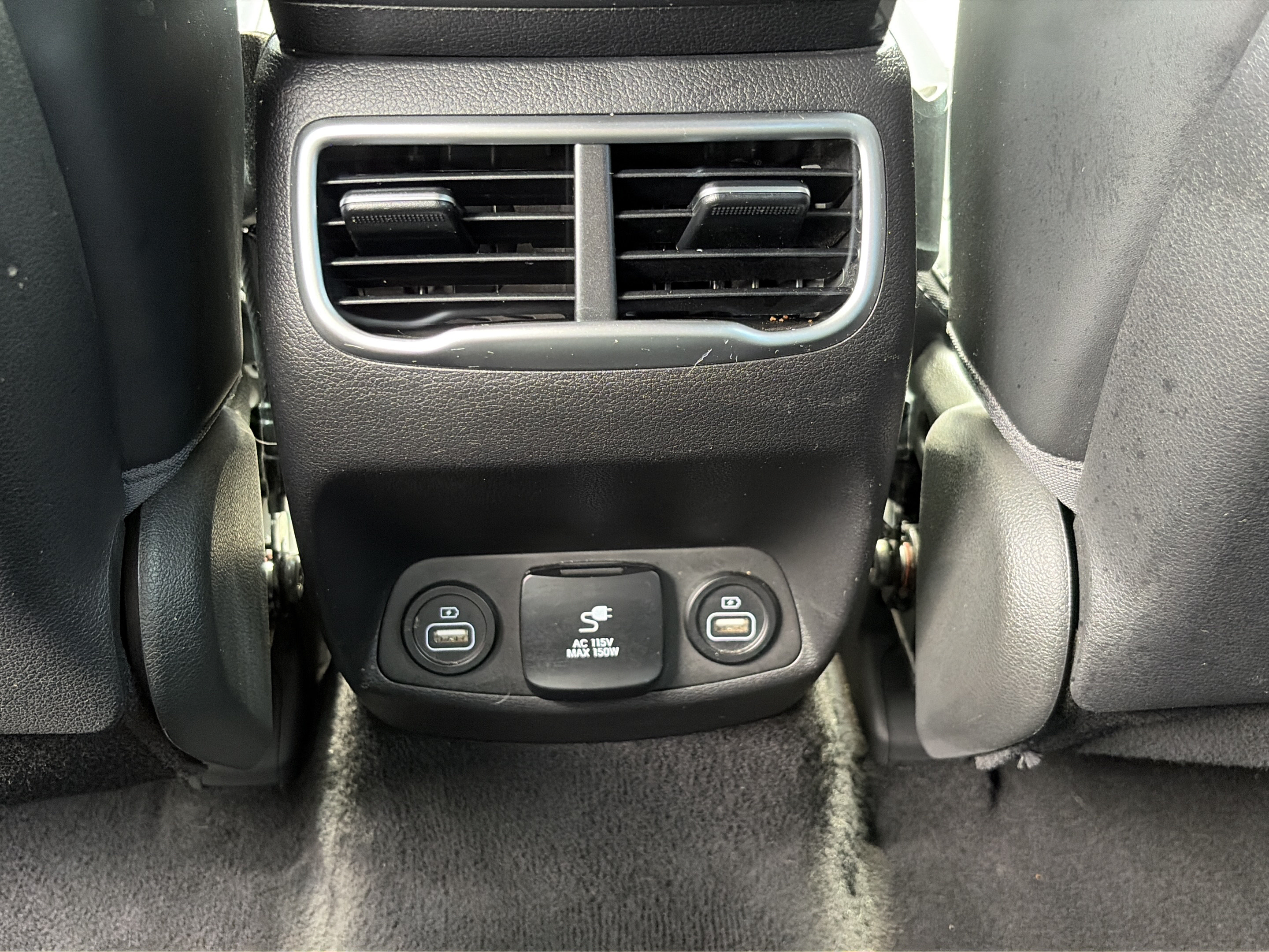 Used 2023 Hyundai Santa Fe Calligraphy AWD/4WD image 11