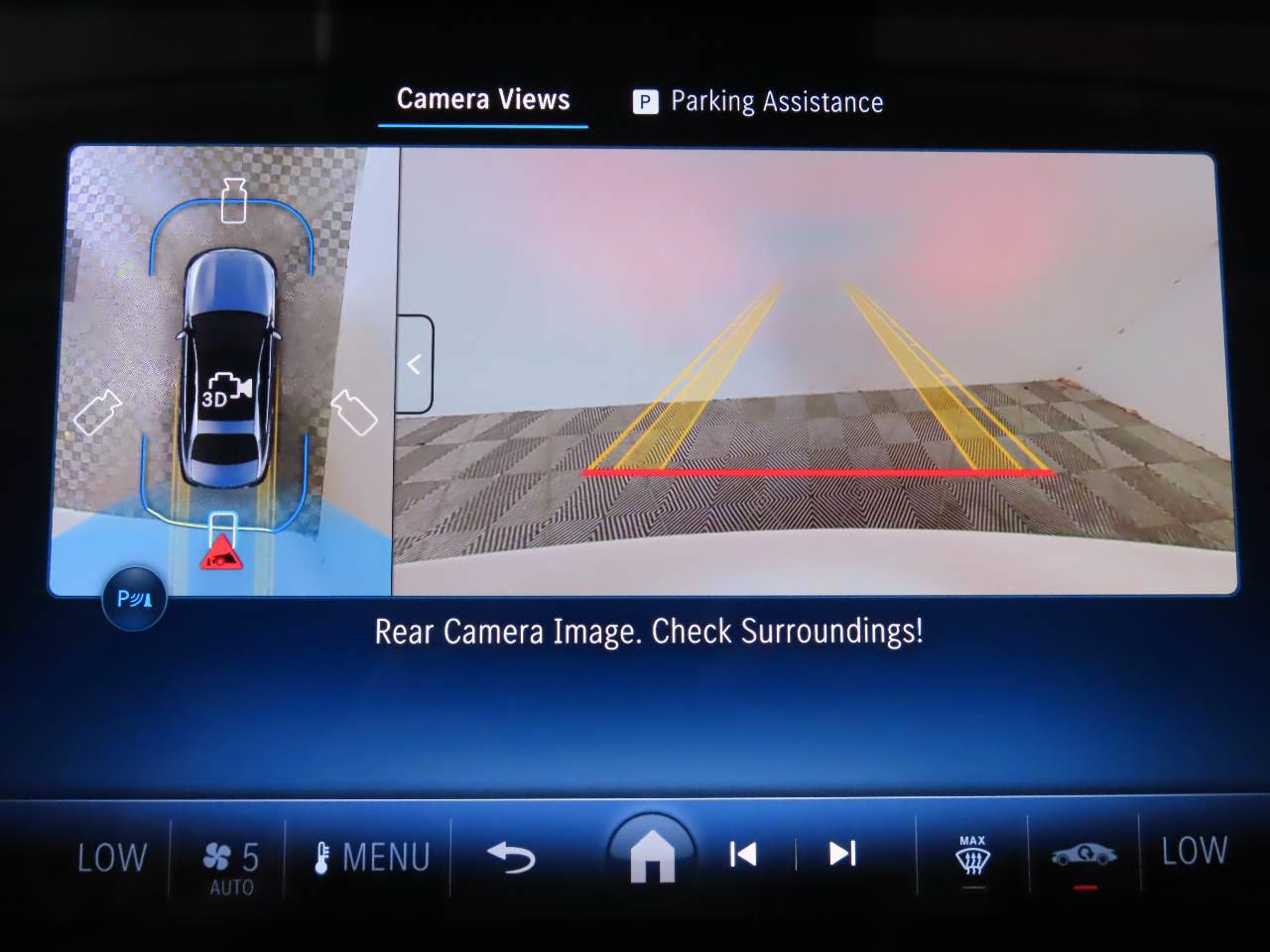 Used 2025 Mercedes-Benz E 350 4MATIC Sedan w/ Winter Package image 9