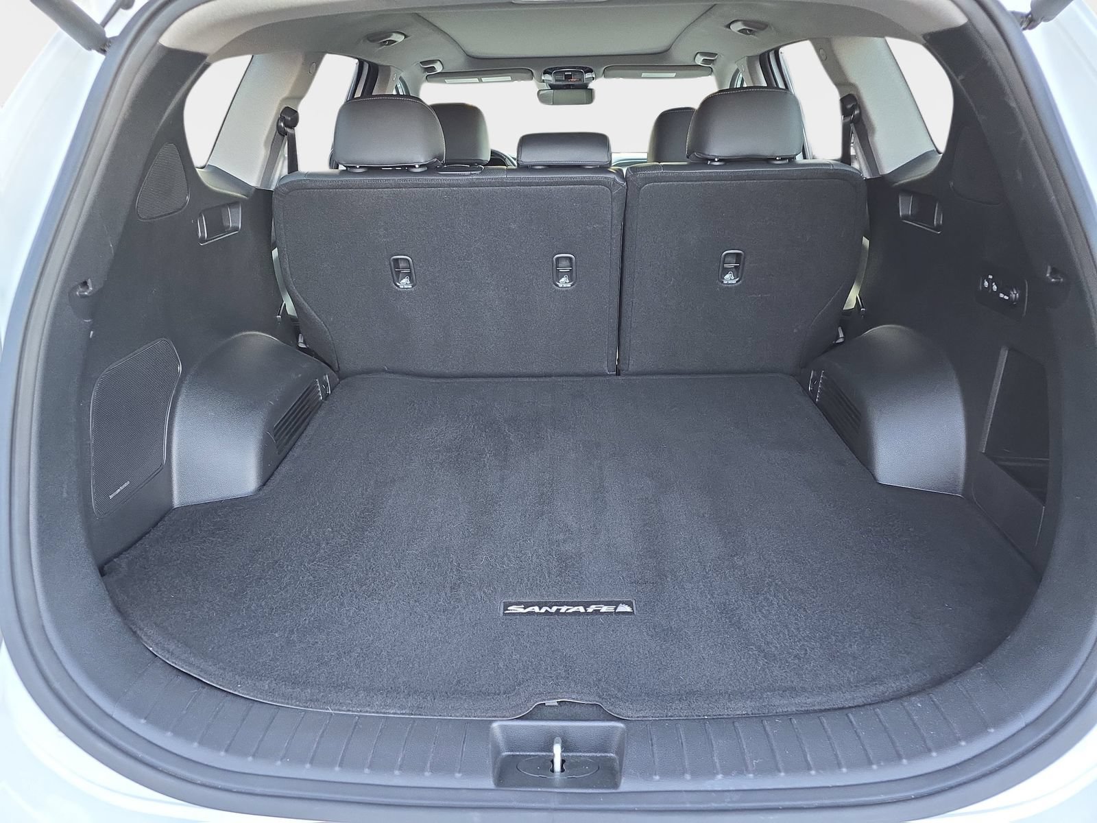 Used 2021 Hyundai Santa Fe Limited FWD image 14
