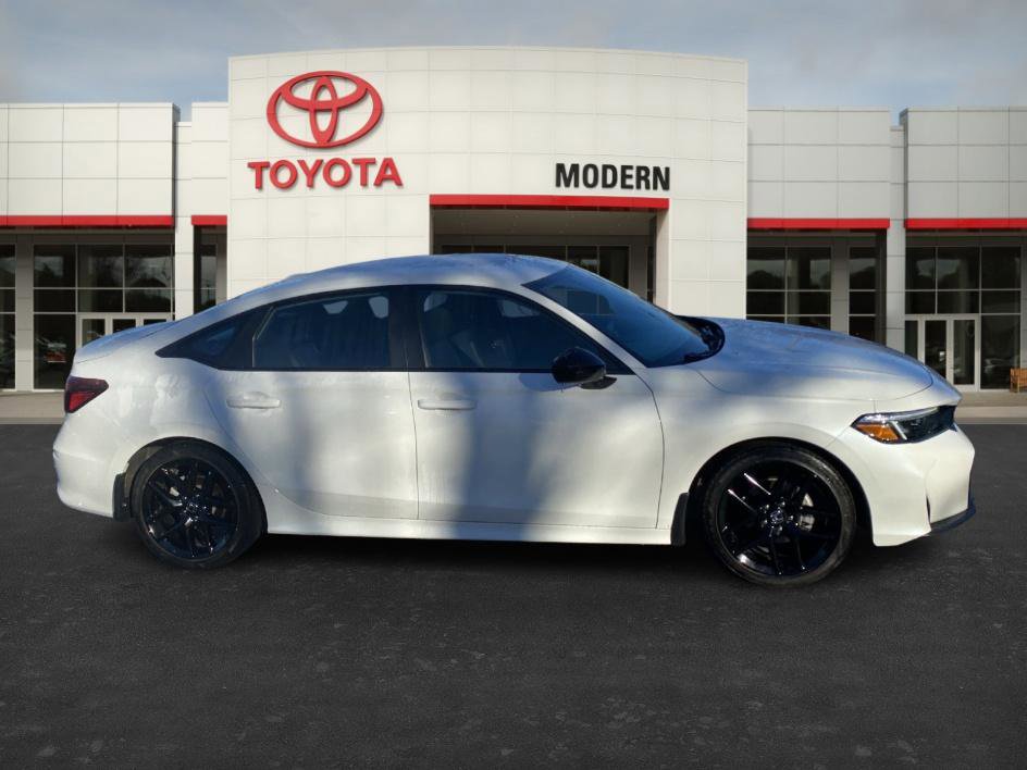 Used 2025 Honda Civic Sport image 4