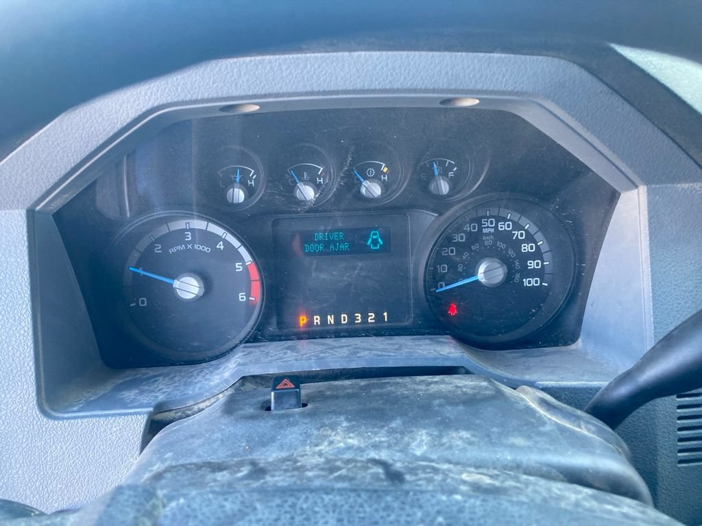 Used 2014 Ford F550 4x4 Regular Cab Super Duty image 21