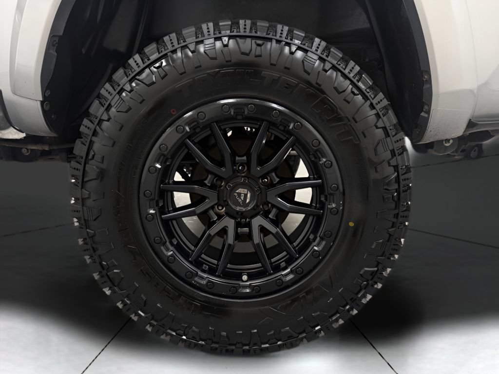 Used 2019 Toyota Tacoma TRD Sport w/ Technology Package AWD/4WD image 57