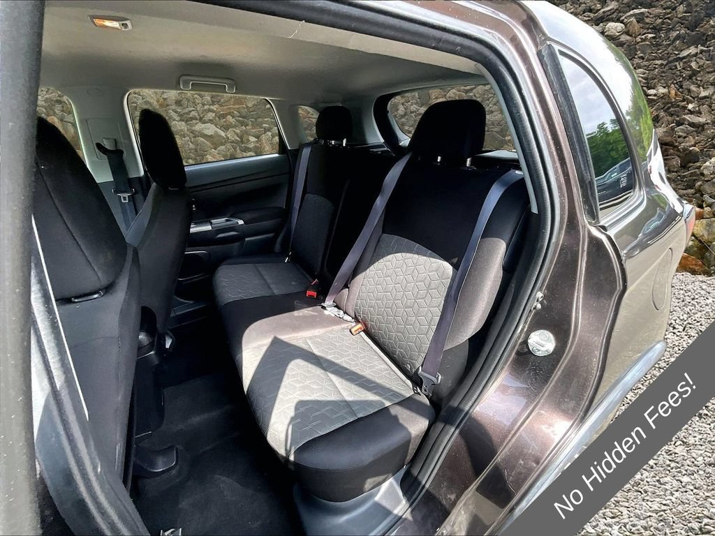 Used 2020 Mitsubishi Outlander Sport SE FWD image 24