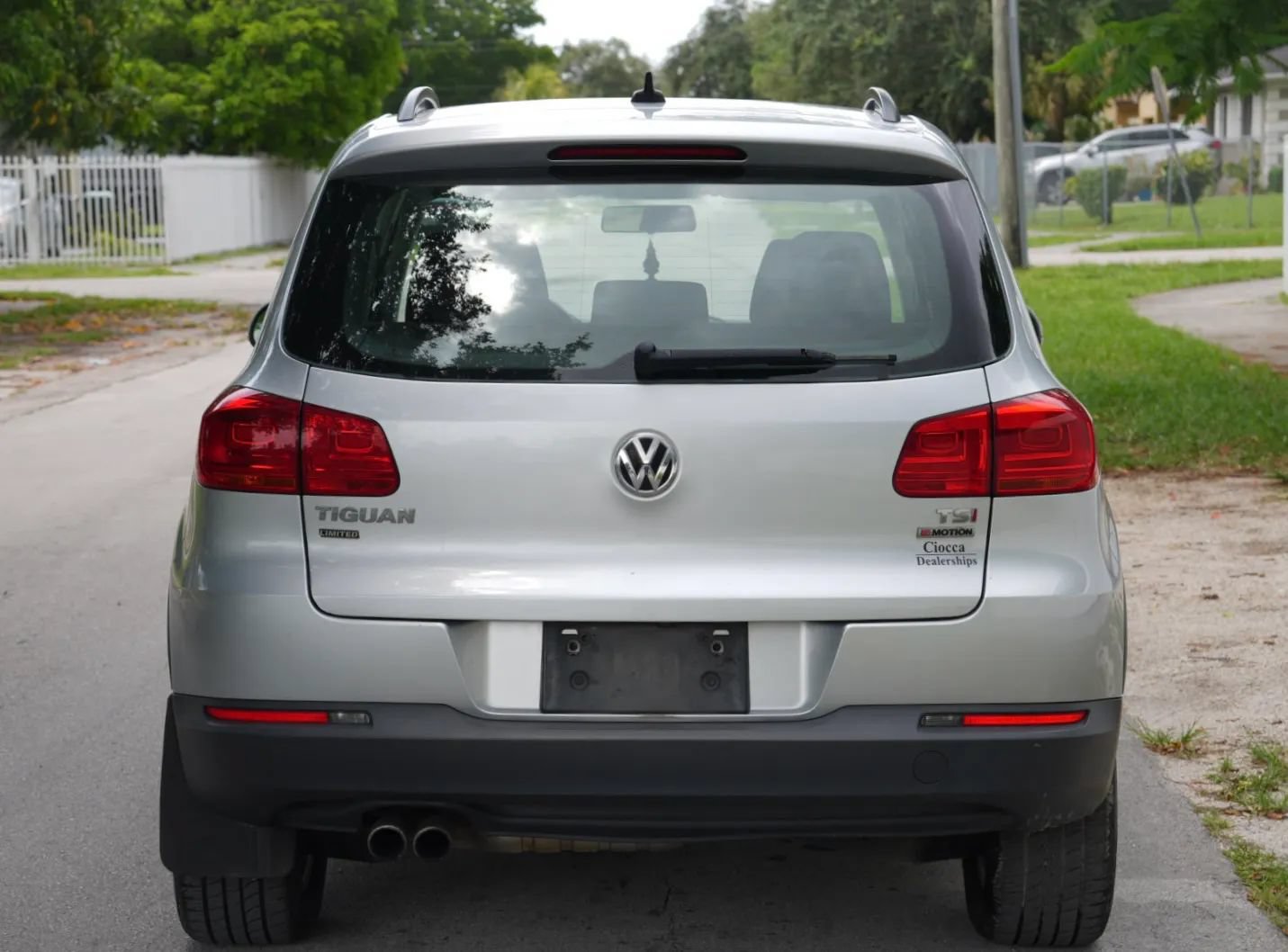 Used 2017 Volkswagen Tiguan Limited w/ Premium Package AWD/4WD image 6