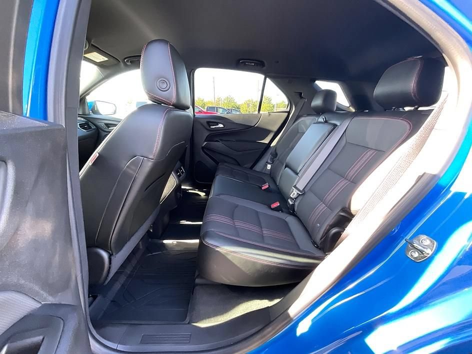 Used 2024 Chevrolet Equinox RS w/ LPO, Floor Liner Package AWD/4WD image 31
