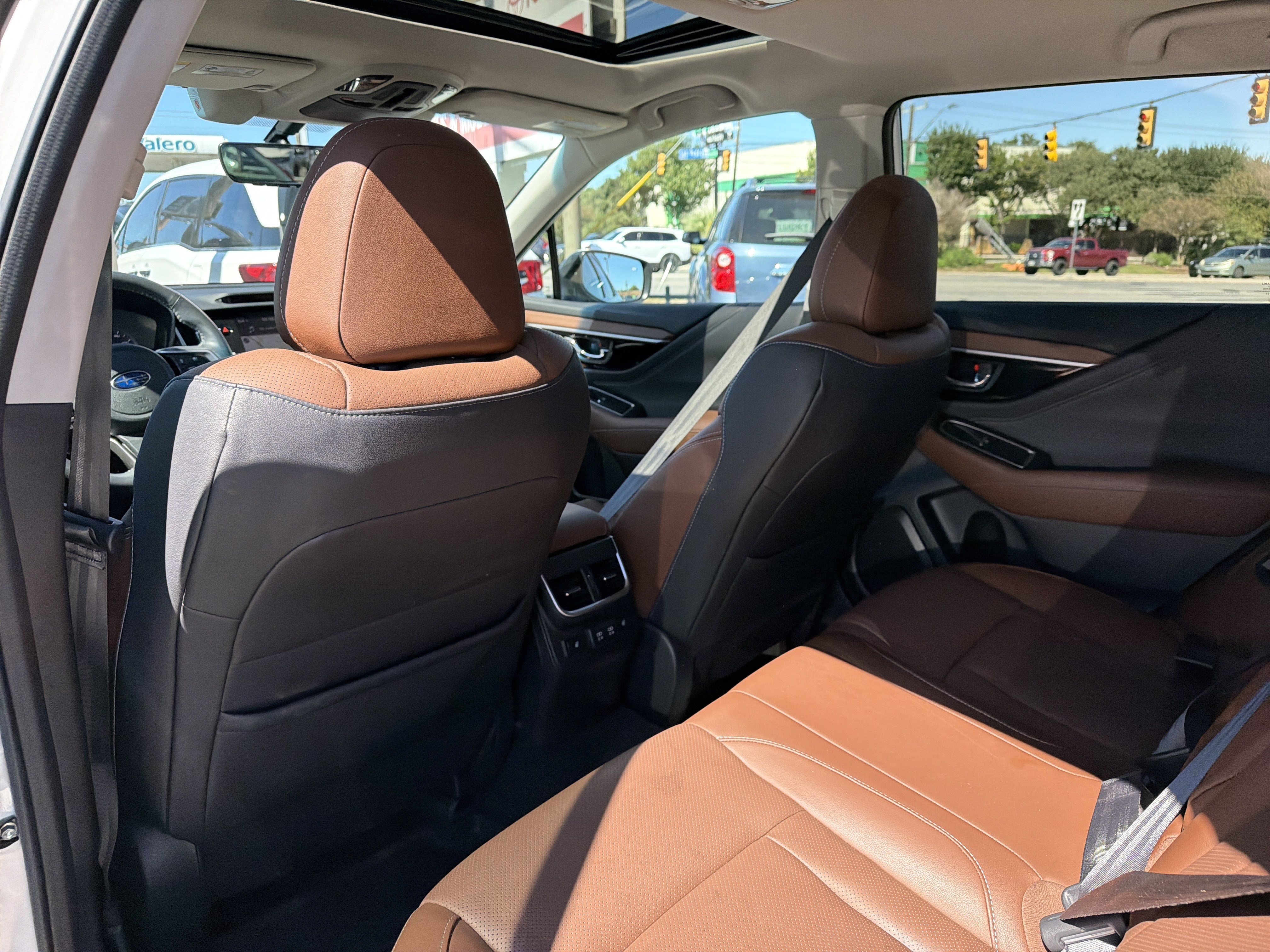 Certified 2021 Subaru Outback Touring AWD/4WD image 27
