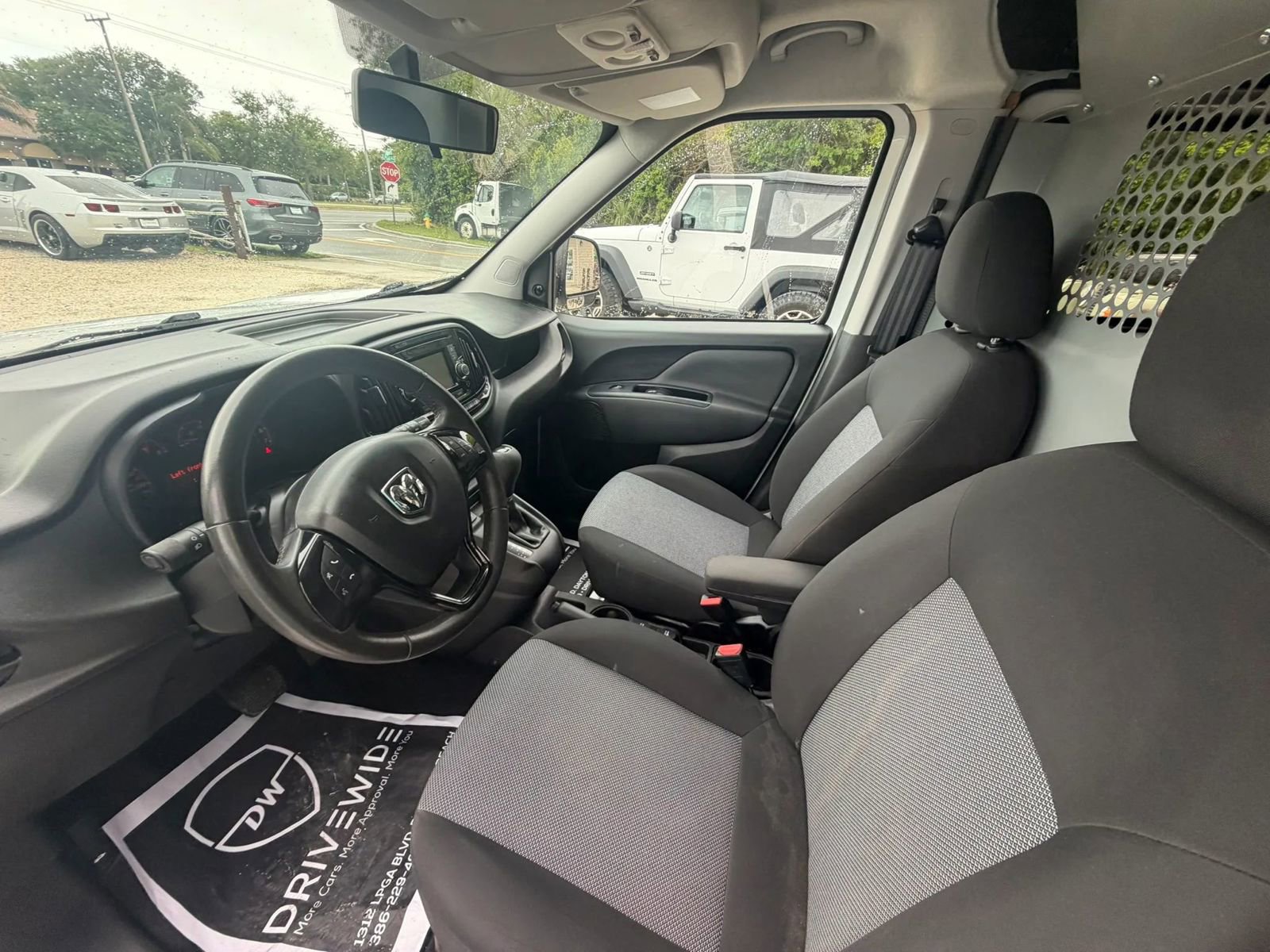 Used 2017 RAM ProMaster City Tradesman w/ Rear Back-up Camera Group FWD image 8