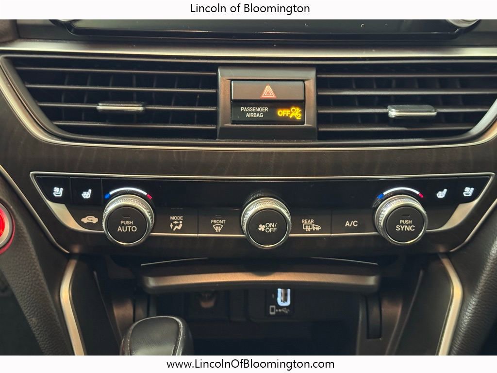 Used 2018 Honda Accord Touring image 31