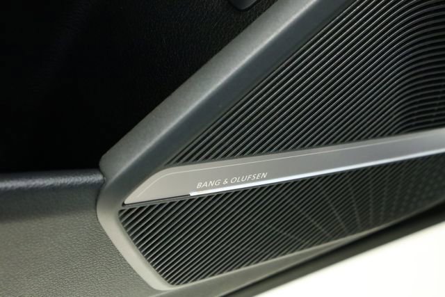 Used 2022 Audi SQ5 Prestige w/ Prestige Package image 35