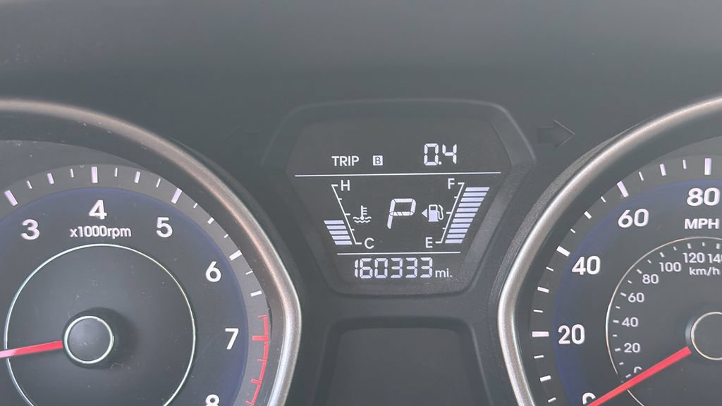 Used 2016 Hyundai Elantra SE FWD image 18