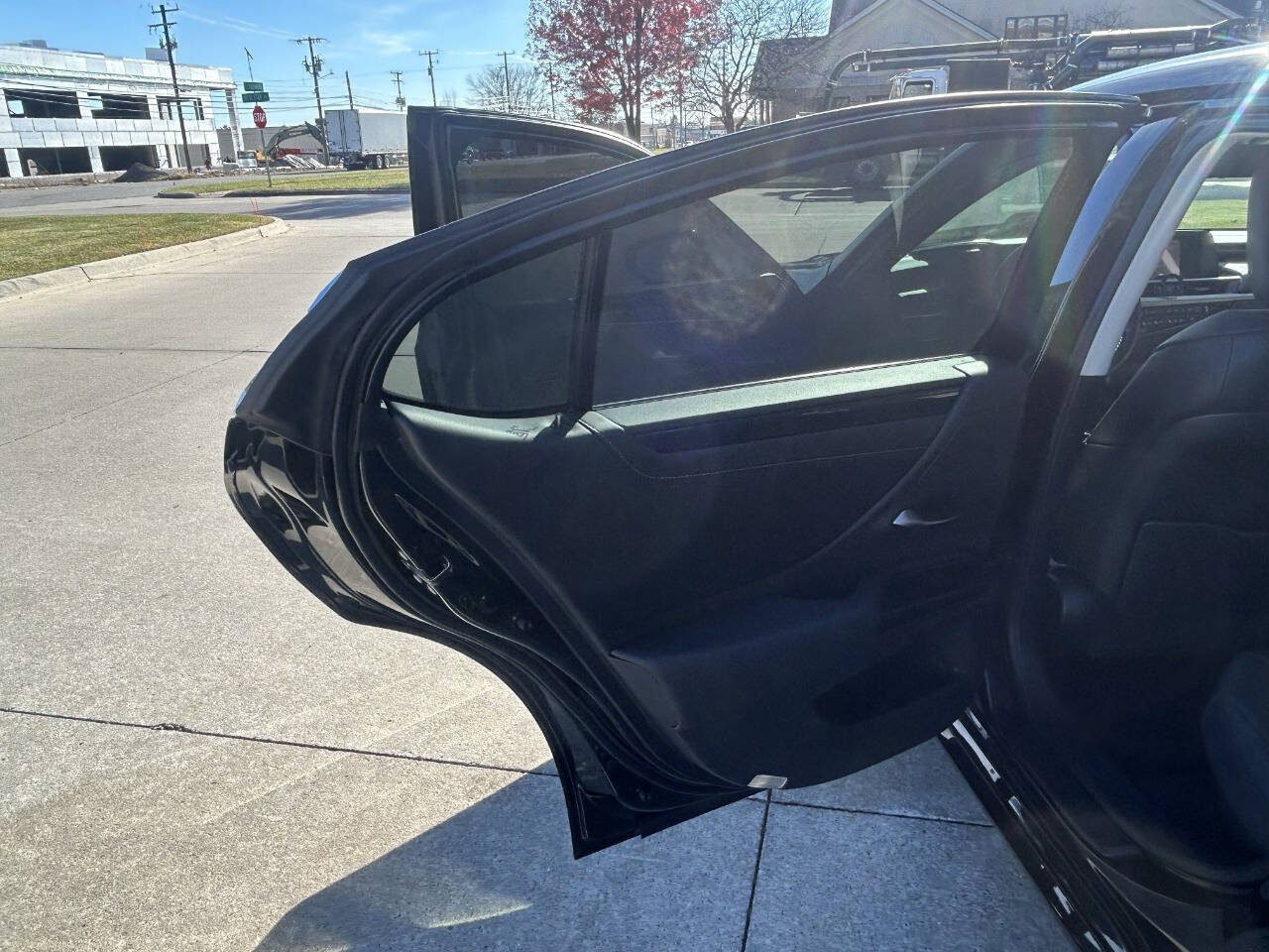 Used 2021 Lexus ES 300h w/ Accessory Package 2 image 37