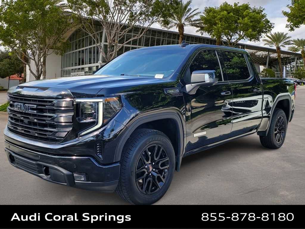Used 2025 GMC Sierra 1500 Elevation w/ Preferred Package AWD/4WD image 1