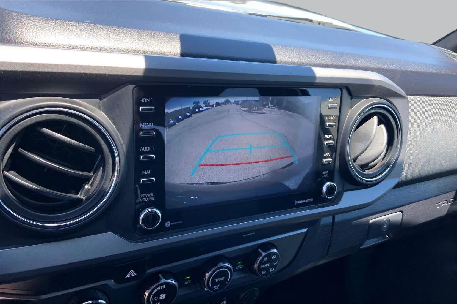 Used 2020 Toyota Tacoma TRD Sport w/ Technology Package AWD/4WD image 26